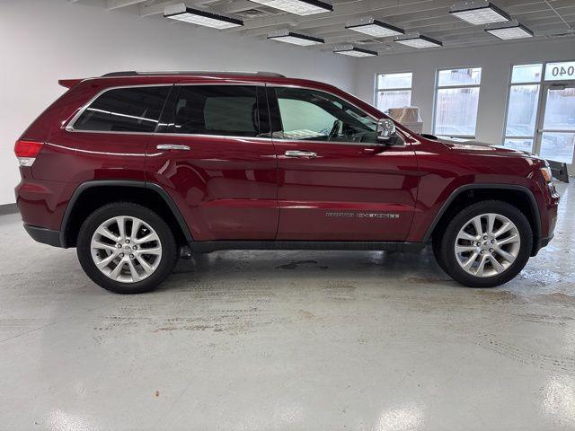 used 2017 Jeep Grand Cherokee car, priced at $15,500