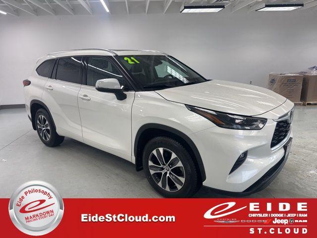 used 2021 Toyota Highlander car, priced at $36,000