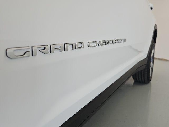 new 2024 Jeep Grand Cherokee car, priced at $41,544