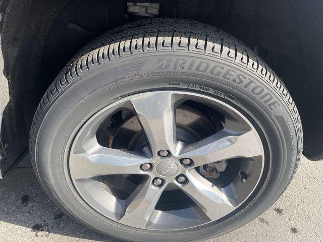 used 2022 Jeep Grand Cherokee L car, priced at $34,000