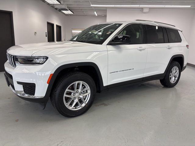 used 2023 Jeep Grand Cherokee L car, priced at $28,000