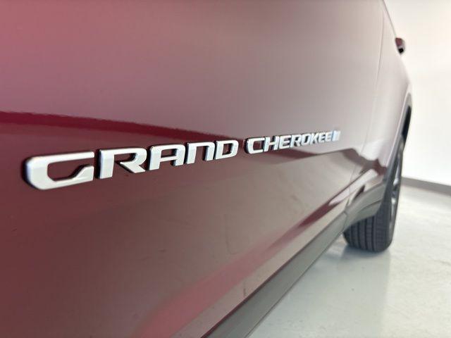 new 2025 Jeep Grand Cherokee car, priced at $44,182