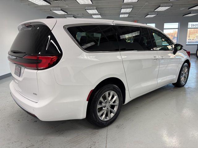 new 2025 Chrysler Pacifica car, priced at $41,181