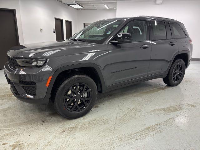 new 2025 Jeep Grand Cherokee car, priced at $40,792