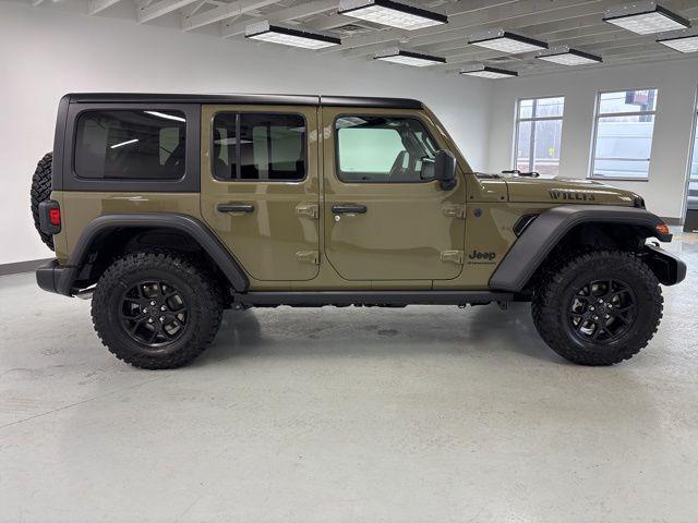 new 2025 Jeep Wrangler car, priced at $45,697