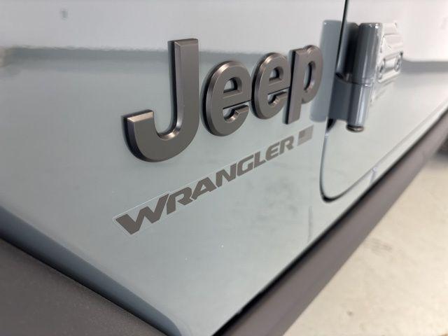 new 2025 Jeep Wrangler car, priced at $49,938