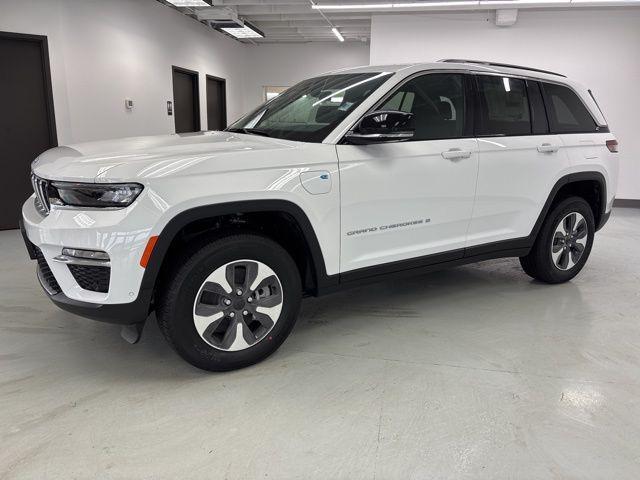 new 2025 Jeep Grand Cherokee 4xe car, priced at $54,445