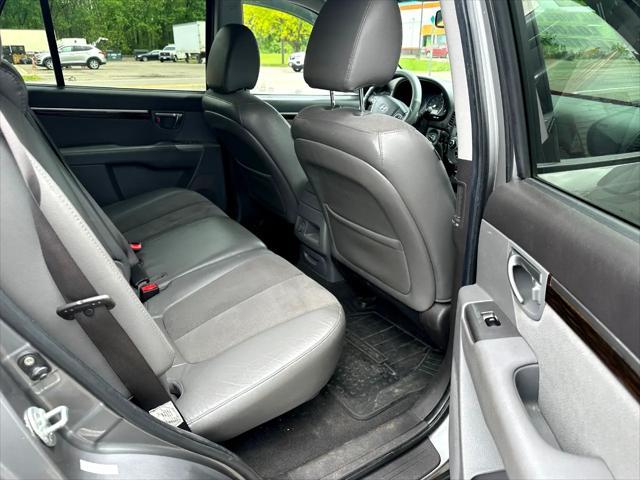 used 2010 Hyundai Santa Fe car, priced at $6,995