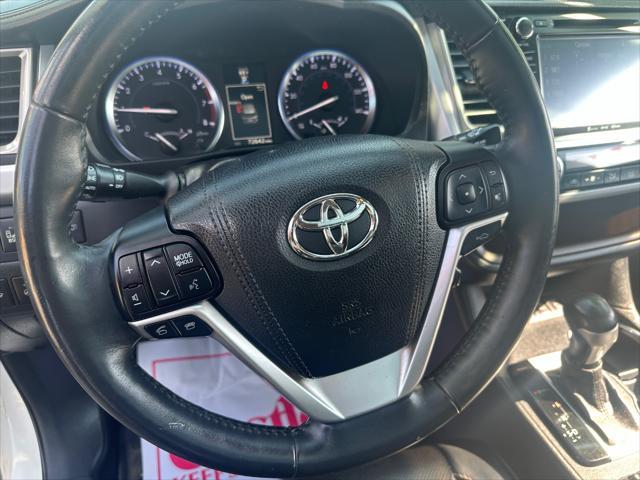 used 2016 Toyota Highlander car, priced at $23,995