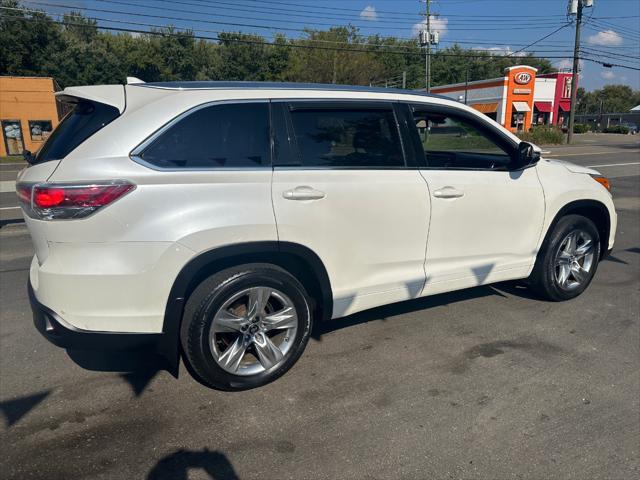 used 2016 Toyota Highlander car, priced at $23,995