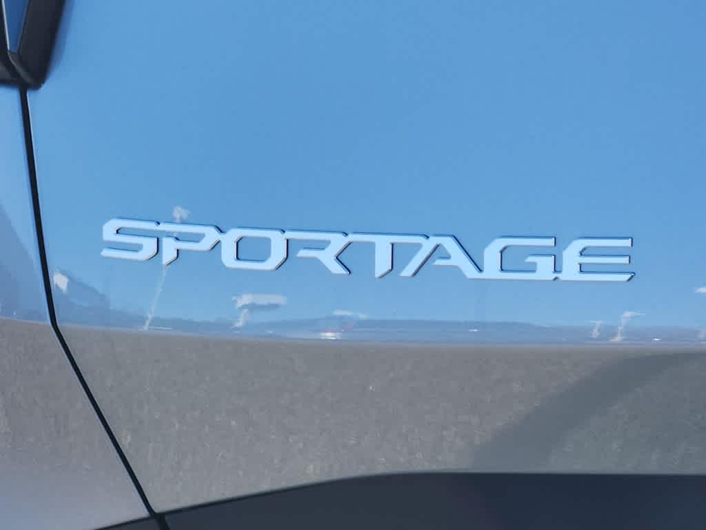 new 2025 Kia Sportage Hybrid car, priced at $31,940