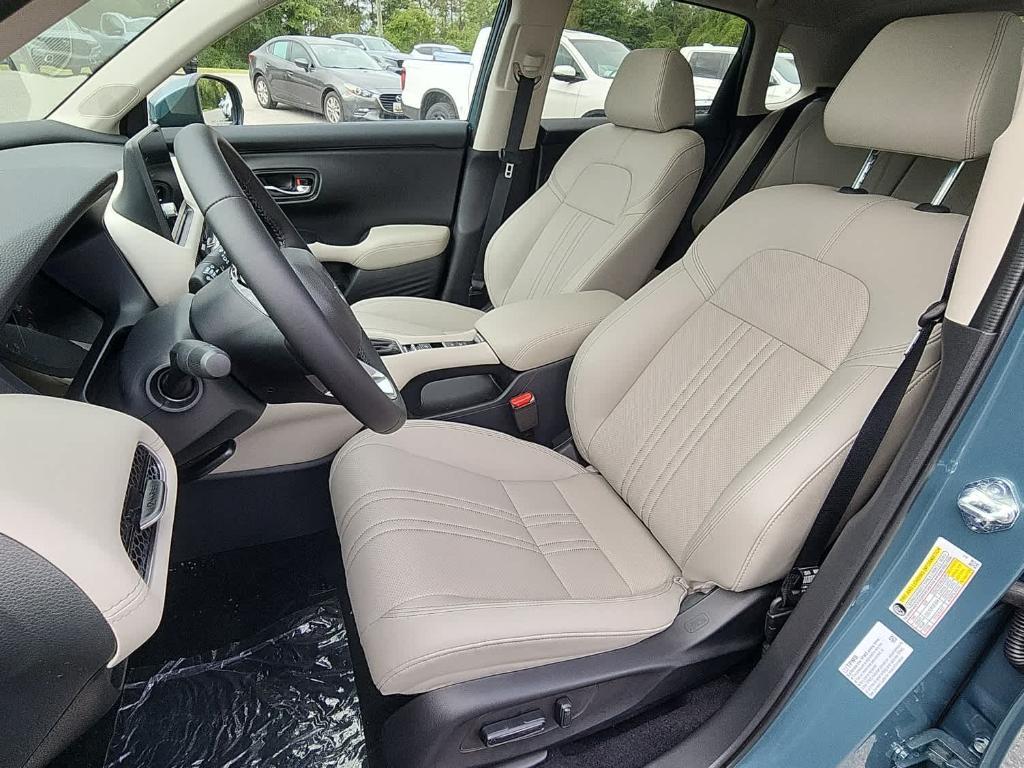 new 2026 Honda HR-V car, priced at $33,400