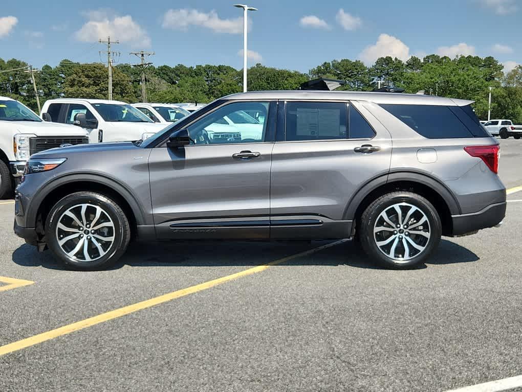 used 2022 Ford Explorer car, priced at $34,879