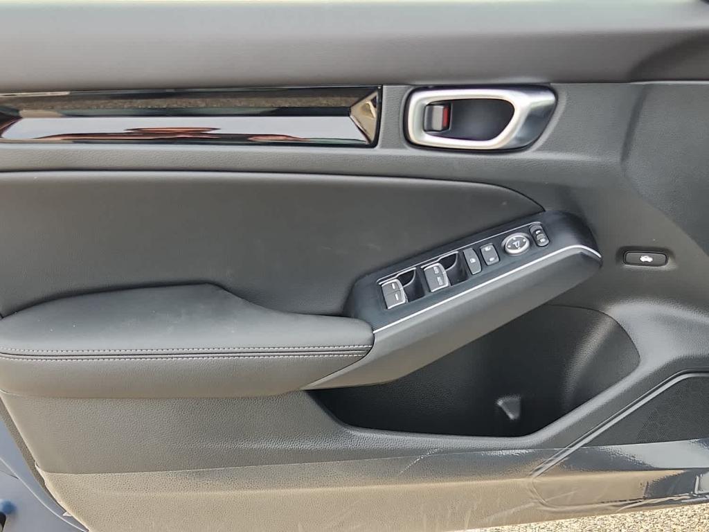 new 2026 Honda Civic Hybrid car, priced at $33,945