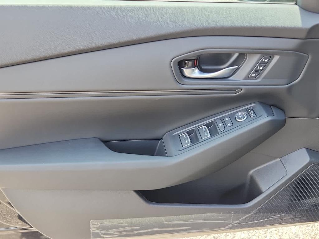 new 2025 Honda Accord Hybrid car, priced at $36,090