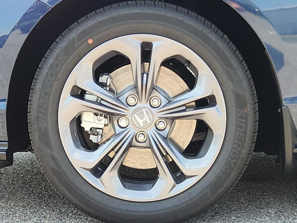 new 2025 Honda Accord Hybrid car, priced at $36,090