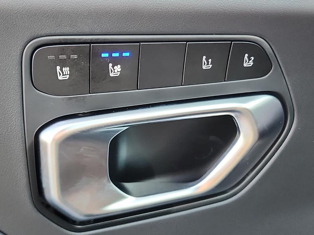 new 2025 Kia K4 car, priced at $32,015