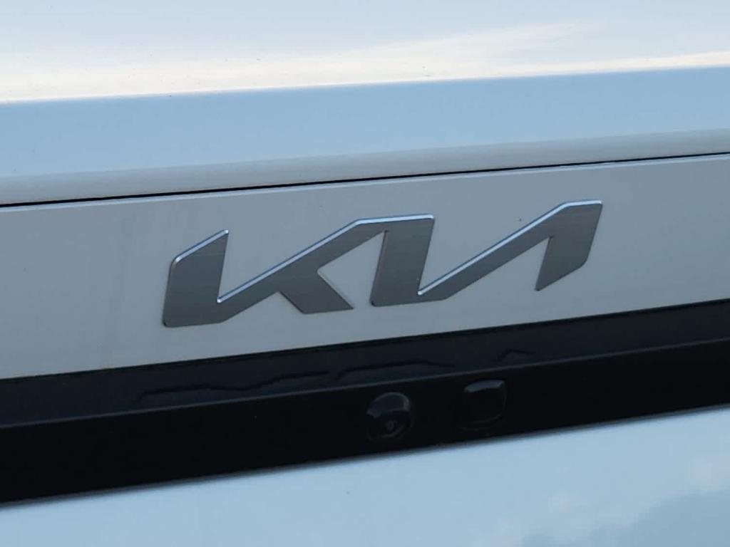 new 2025 Kia K4 car, priced at $32,015
