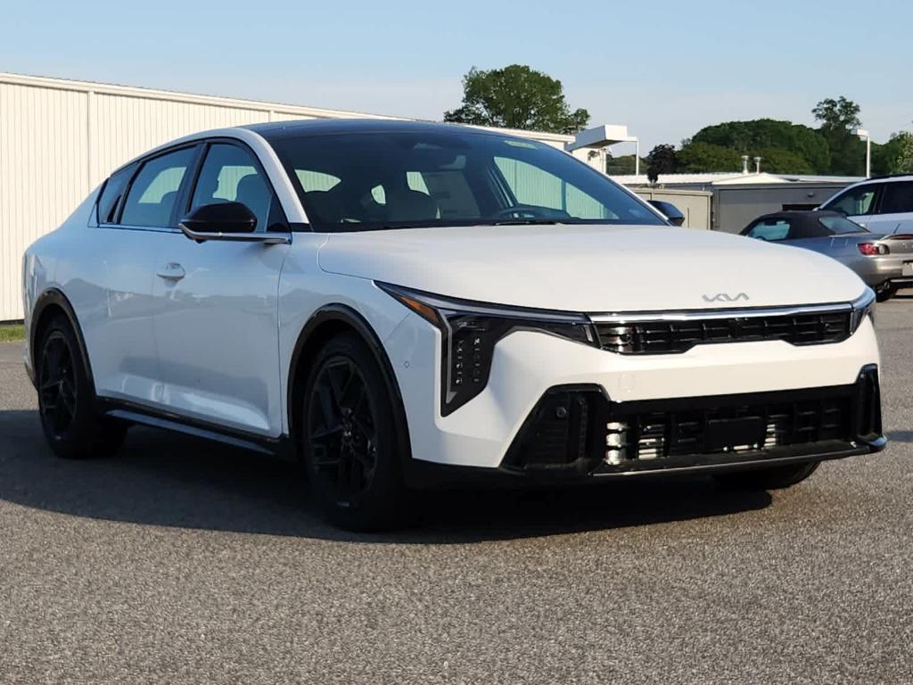 new 2025 Kia K4 car, priced at $32,015