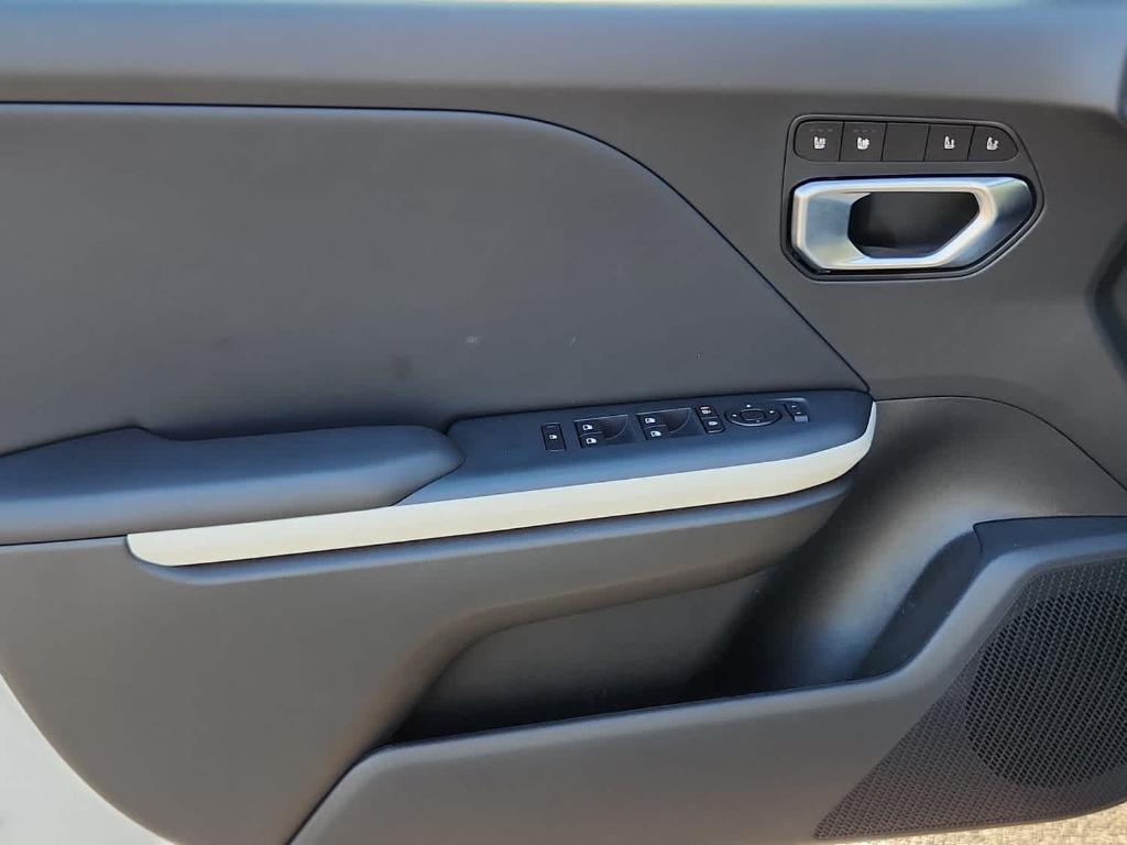 new 2025 Kia K4 car, priced at $32,015