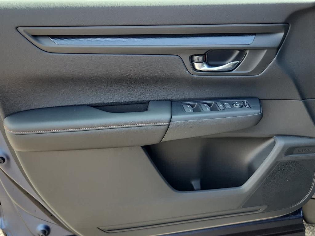 new 2026 Honda CR-V Hybrid car, priced at $40,195