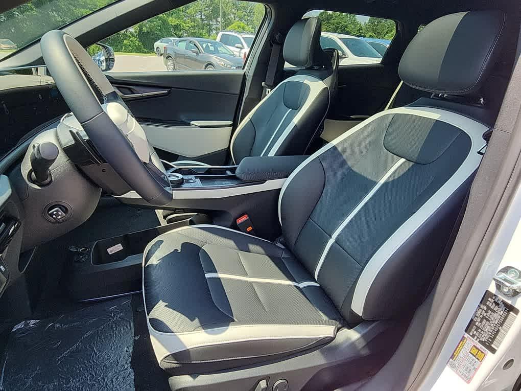 new 2025 Kia EV6 car, priced at $61,210