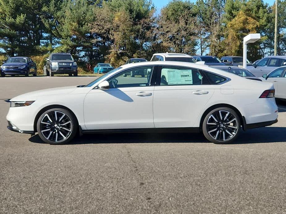 new 2025 Honda Accord Hybrid car, priced at $37,801