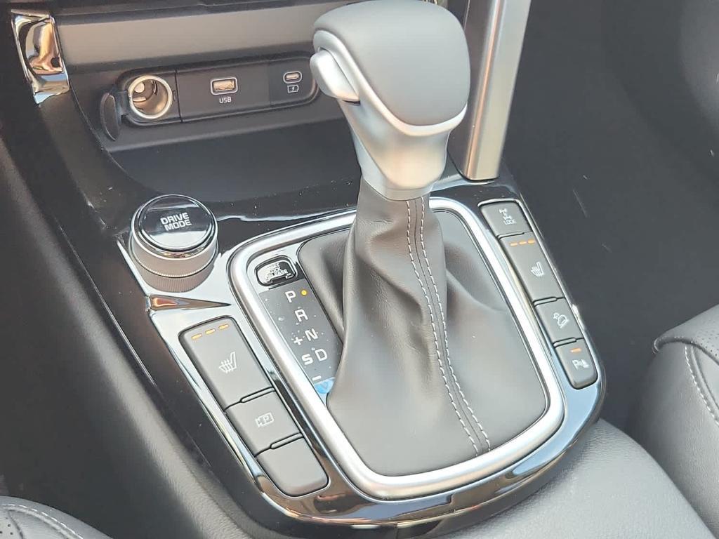 new 2025 Kia Seltos car, priced at $30,655