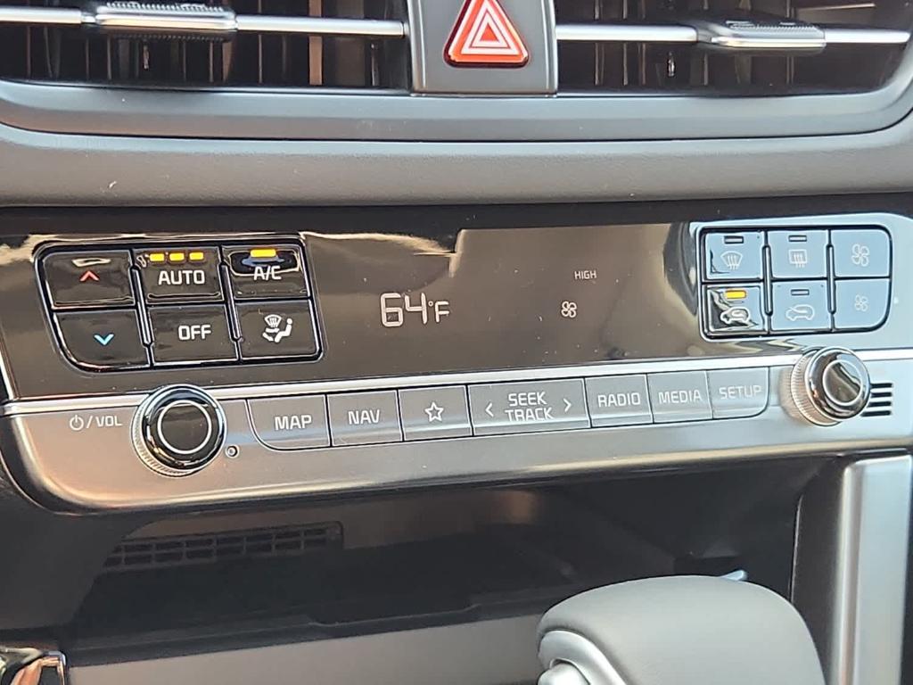 new 2025 Kia Seltos car, priced at $30,655