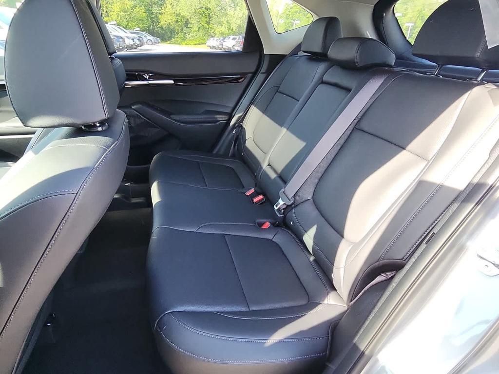new 2025 Kia Seltos car, priced at $30,655