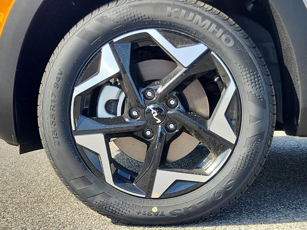 new 2025 Kia Seltos car, priced at $30,655