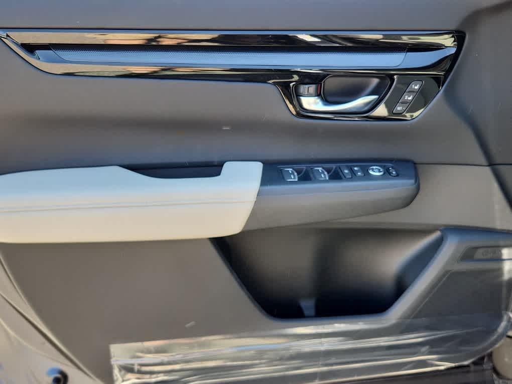 new 2025 Honda CR-V car, priced at $37,895