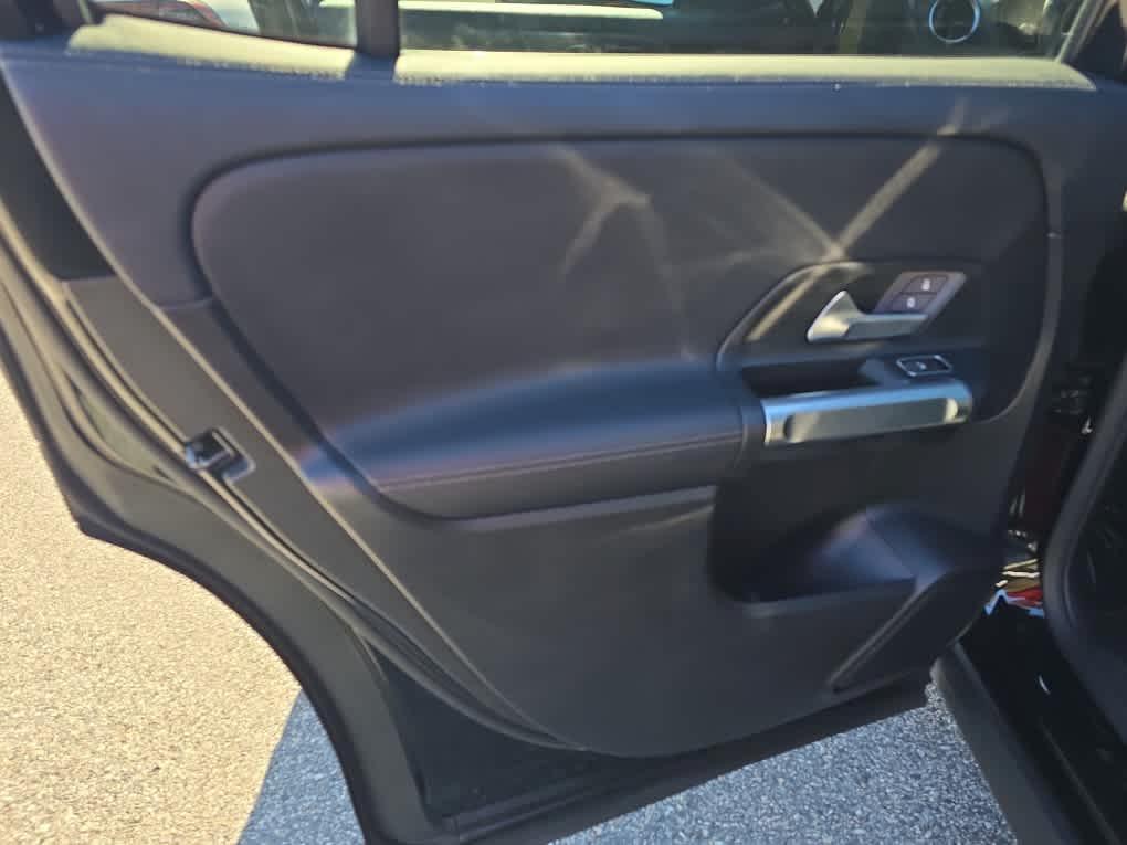 used 2021 Mercedes-Benz GLB 250 car, priced at $27,356
