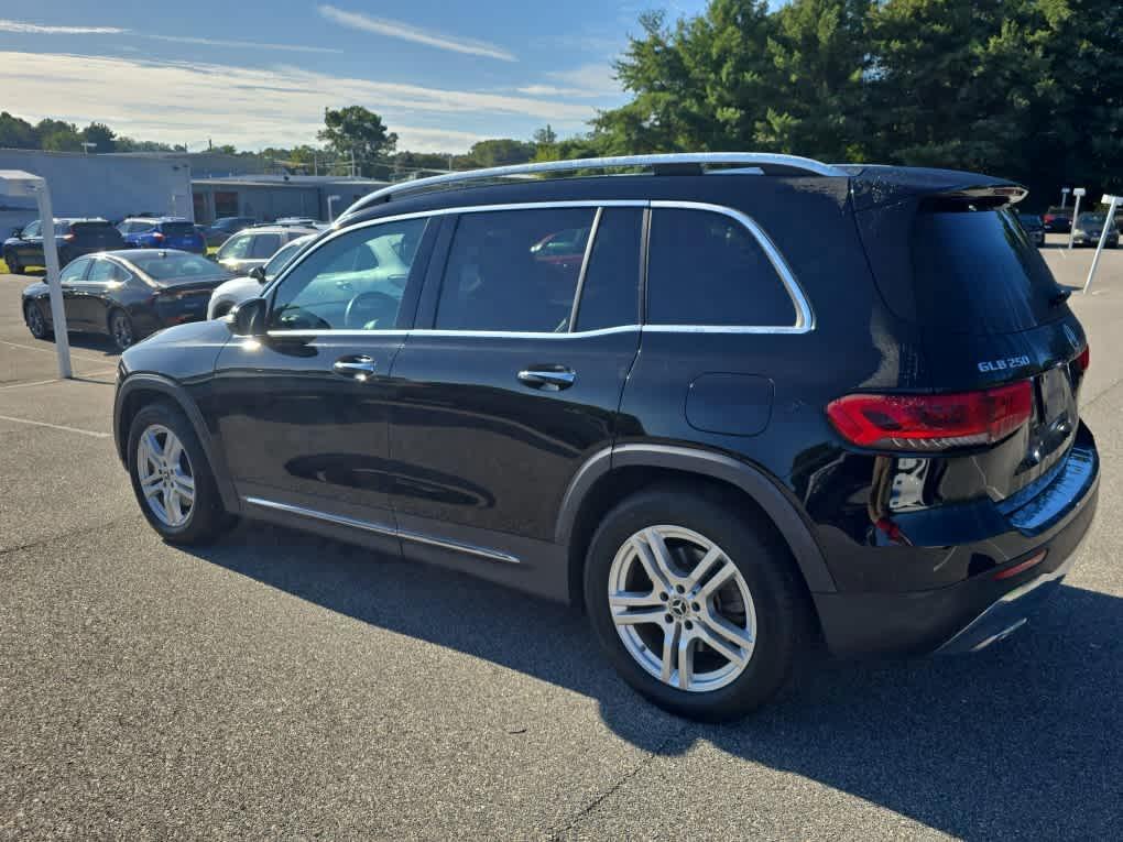 used 2021 Mercedes-Benz GLB 250 car, priced at $27,356