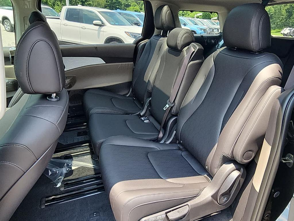 new 2026 Kia Carnival car, priced at $48,315