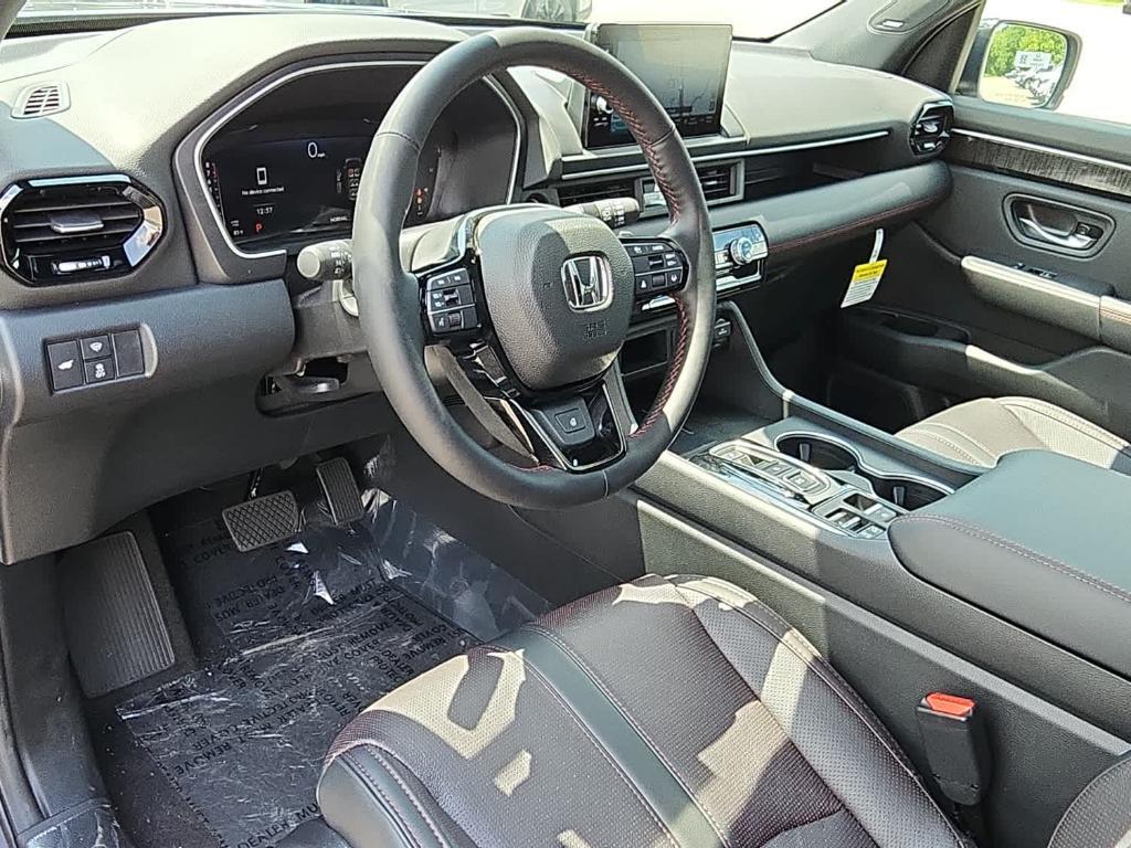 new 2025 Honda Pilot car, priced at $57,020
