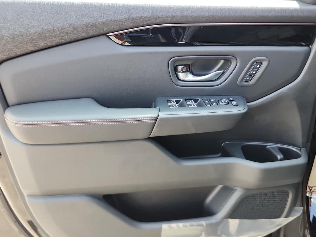 new 2025 Honda Pilot car, priced at $50,850