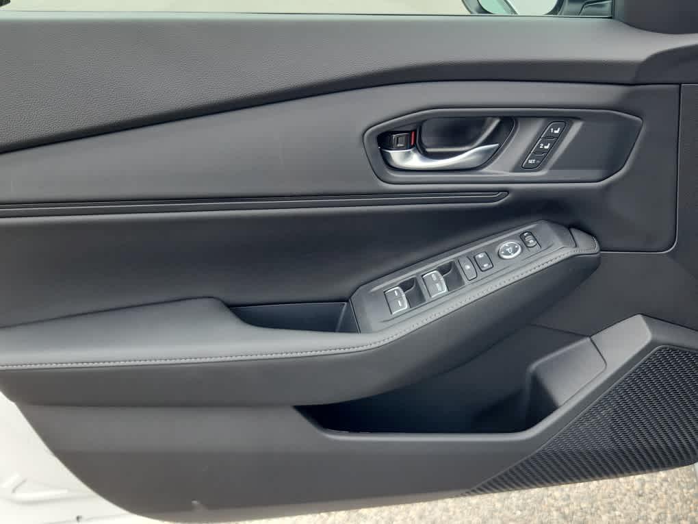 new 2025 Honda Accord Hybrid car, priced at $36,980