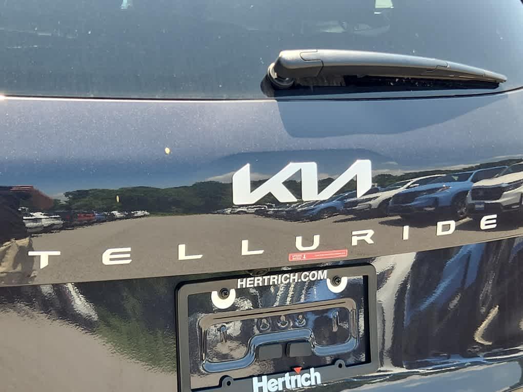 new 2025 Kia Telluride car, priced at $38,030