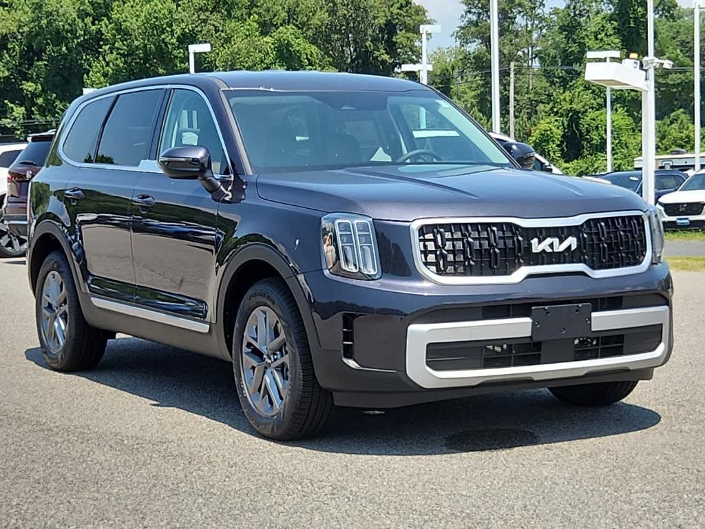 new 2025 Kia Telluride car, priced at $38,030