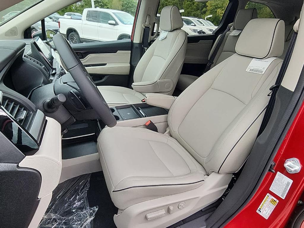 new 2026 Honda Odyssey car, priced at $49,810