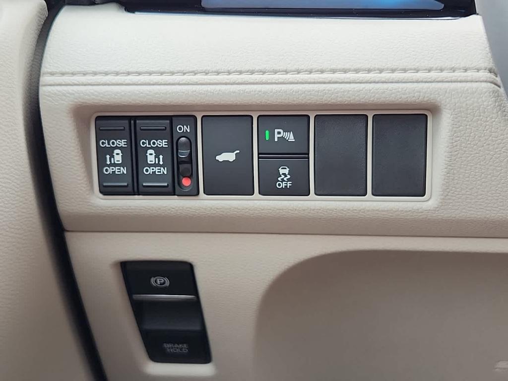 new 2026 Honda Odyssey car, priced at $49,810