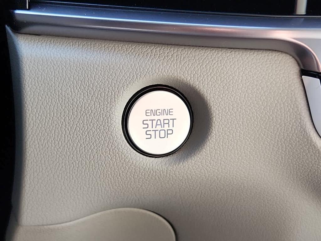 new 2025 Kia Sorento car, priced at $38,800
