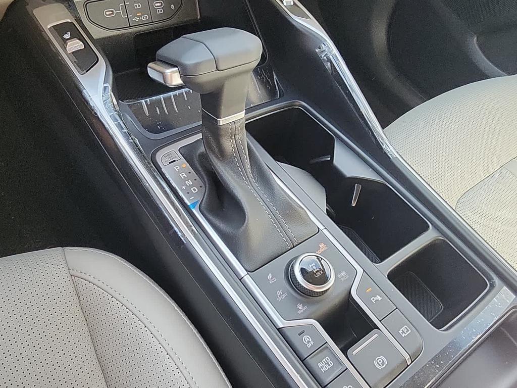 new 2025 Kia Sorento car, priced at $38,800