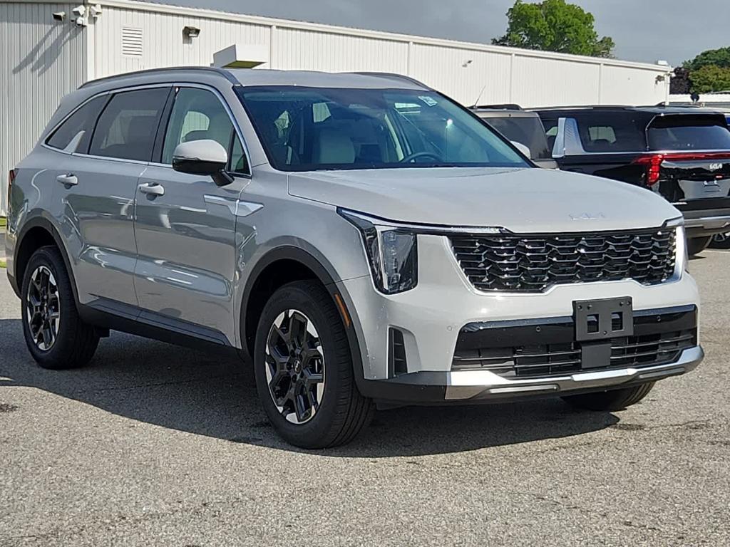 new 2025 Kia Sorento car, priced at $38,800