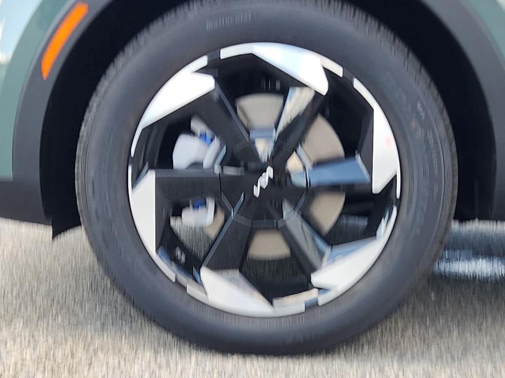 new 2025 Kia Sorento Hybrid car, priced at $42,130