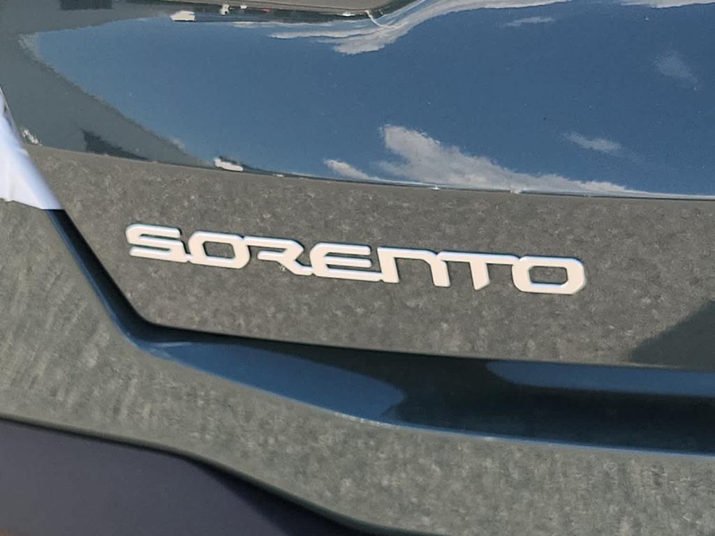 new 2025 Kia Sorento Hybrid car, priced at $42,130