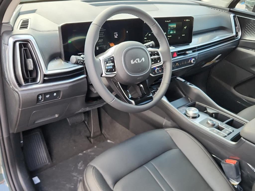 new 2025 Kia Sorento Hybrid car, priced at $42,130