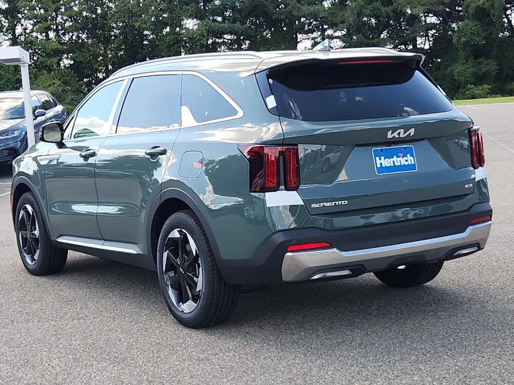 new 2025 Kia Sorento Hybrid car, priced at $42,130