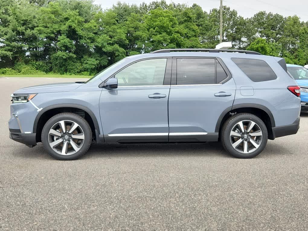 new 2025 Honda Pilot car, priced at $51,505
